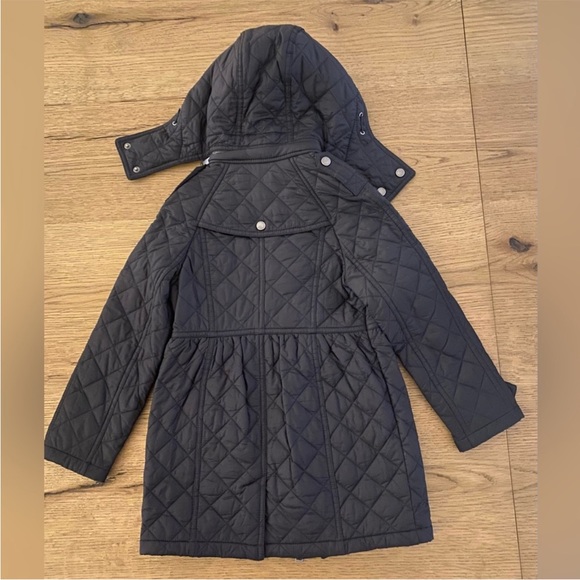 BURBERRY Quilted detachable Hooded Black Jacket!! Girls Size 6Y!! - Picture 2 of 10